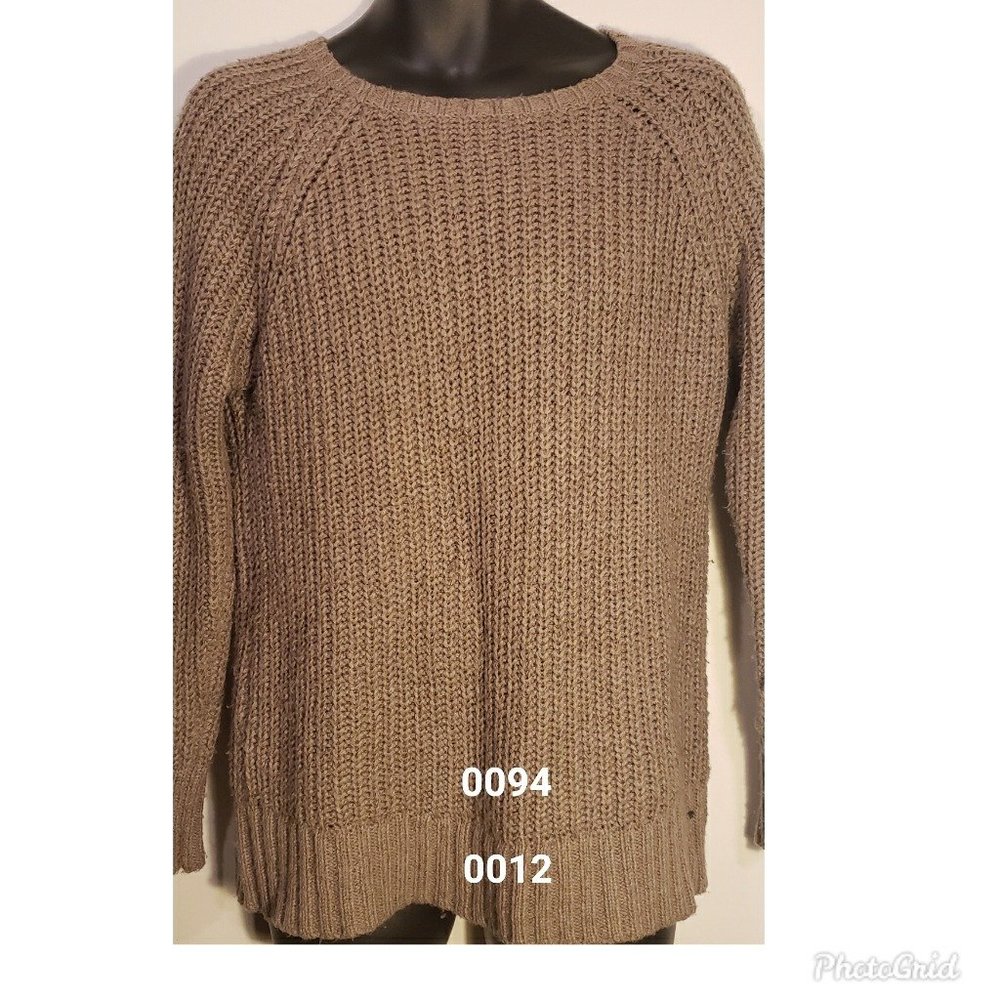 American Eagle Outfitters | Woman's Crew Sweater
